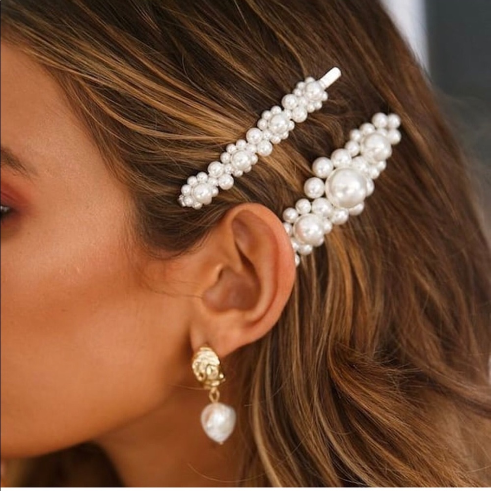 Vintage Style Faux Pearl Hand Beaded Hairpin